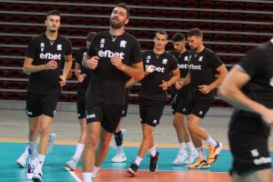 Селекционерът на националите по волейбол Силвано Пранди обяви че трябва да