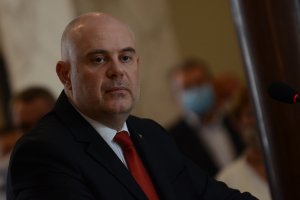 Главният прокурор продължава с изявите си по време на летния