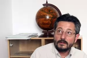 Вежди Рашидов се изживява като бейлербей на културата