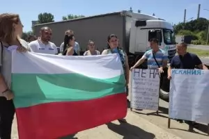 Тол-управлението открива приемни след протеста на превозвачите