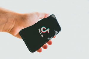 Facebook и Instagram се опитват да противодействат на TikTok с