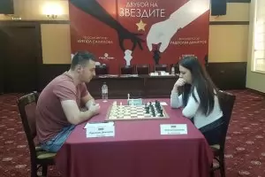Пето поредно реми в шахматната Битка на половете