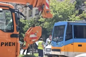 Трамвай блъсна и уби възрастна жена на пл. "Македония"