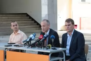 82% от родителите са за присъствено начало на учебната година