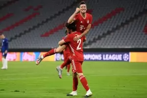 "Барселона" стигна леко до 1/4-финал с "Байерн"