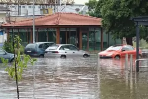 Пороен дъжд удави Благоевград