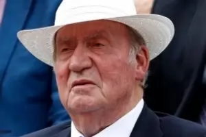 Хуан Карлос е отлетял с частен самолет за ОАЕ