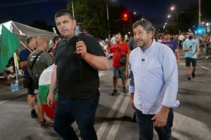 Българските протести продължават да пишат своята биография Настоящите са третият