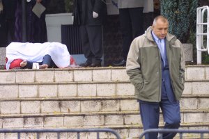 Всеки който си е мислил че мутрите са вече само