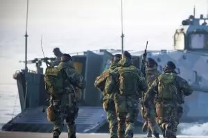8 морски пехотинци загинаха в инцидент с десантна амфибия в САЩ
