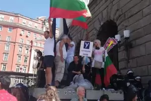 Активист от Стара Загора е заплашван да не участва в протестите