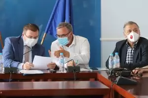 Кантарджиев: При 1500 болни на седмица заставаме нащрек