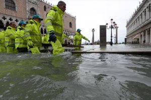 Хората се нуждаят от глобална зелена сделка която да се