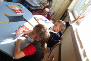 Учителите и родителите се разделиха на противоположни позиции за необходимостта от