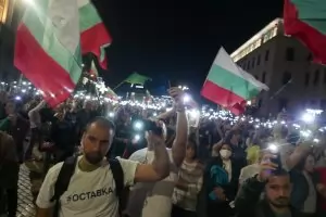 1000 интелектуалци пращат повторно писмото за петте оставки