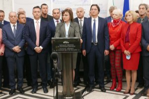 Една седмица след грандиозното изборно фиаско лидерът на БСП Корнелия