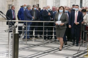 Колегите се самоопровергаха защото подкрепата им за кворума в Народното