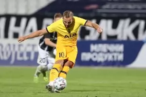 "Тотнъм" едва се промъкна срещу 9 души в Пловдив