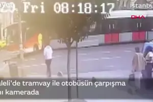 Автобус с 20 българи се сблъска с трамвай в Истанбул