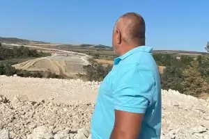 Борисов поиска Discovery да снима строителството на "Хемус"