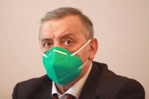 Директорът на Националния център по заразни и паразитни болести проф