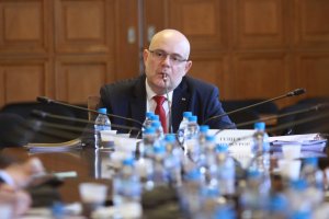 Европейските ценности в България са сериозно накърнени включително свободата демокрацията