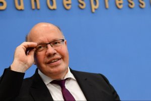 Германците трябва да се подготвят за още 4 5 месеца строги