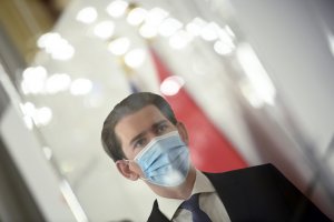 Критичната ситуция с коронавируса върна в Австрия и Гърция мерки