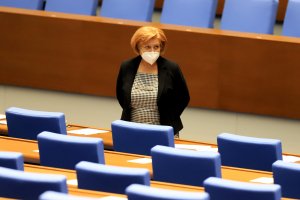 21 минути бяха достатъчни на депутатите от бюджетната комисия да