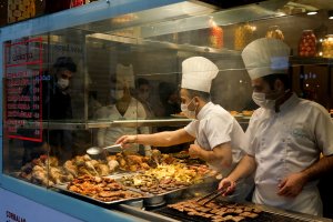 От днес в Турция ще започне да се прилага частичната