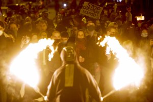 Новият коронавирус е убил най малко 1 453 074 души от