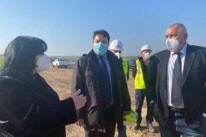 Бързо укрепващият след ковид заболяването Бойко Борисов започна ударно работната седмица