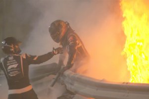 Страховита катастрофа във Формула 1 по чудо се размина без