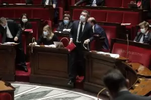 Френски журналисти протестират срещу закон за глобалната сигурност