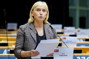 ГЕРБ и ДПС изпаднаха в парадоксалното положение да гласуват вчера