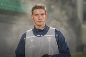 Историята на новия футболен национал на Фарьорските о ви Хилмар Леон