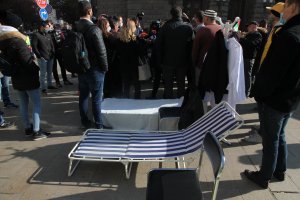 Отровното трио и движението на Мая Манолова Изправисе бг поставиха пред