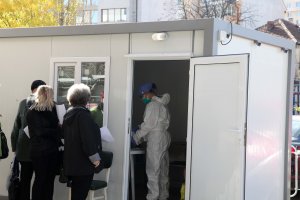 3414 новозаразени с коронавирус отчита единният информационен портал към 00 00