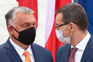 Унгария и Полша блокираха приемането от правителствата на страните членки