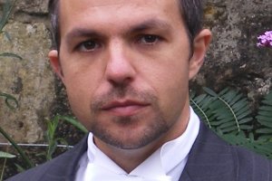 Днес графиката на средния брой смъртни случаи от Ковид 19 плаваща