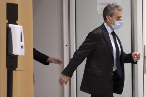 Бившият френски президент Никола Саркози стана първият съвременен държавен глава