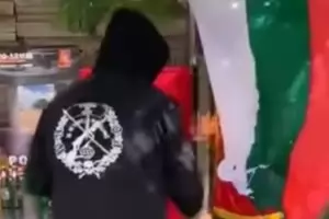 Запалиха българското знаме в Скопие