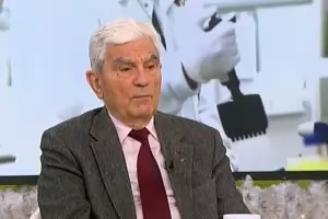Акад. Петрунов: Смесването на различни видове ваксини е неправилно
