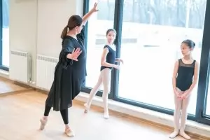 Фолклор, балет и дервиши разнообразяват празничните програми на ТВ АРТ