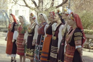 Почти година след началото на пандемията коронавирусът продължава да вдъхновява