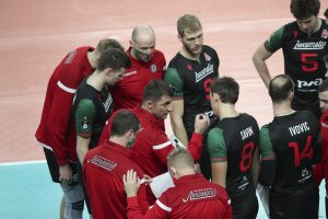 Руският волейболен шампион Локомотив Новосибирск чийто треньор е Пламен Константинов