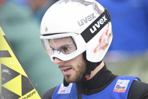 Елитният български ски скачач Владимир Зографски се е заразил с