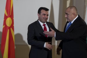 Популярният белгийски балканист проф Раймон Детре взе отношение по споровете