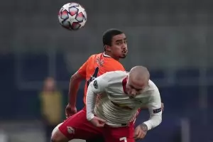 РБ хвърли ръкавица на фаворитите със 7-голов трилър в Истанбул