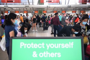 От 6 часа тази сутрин пристигащите в Гърция от Великобритания